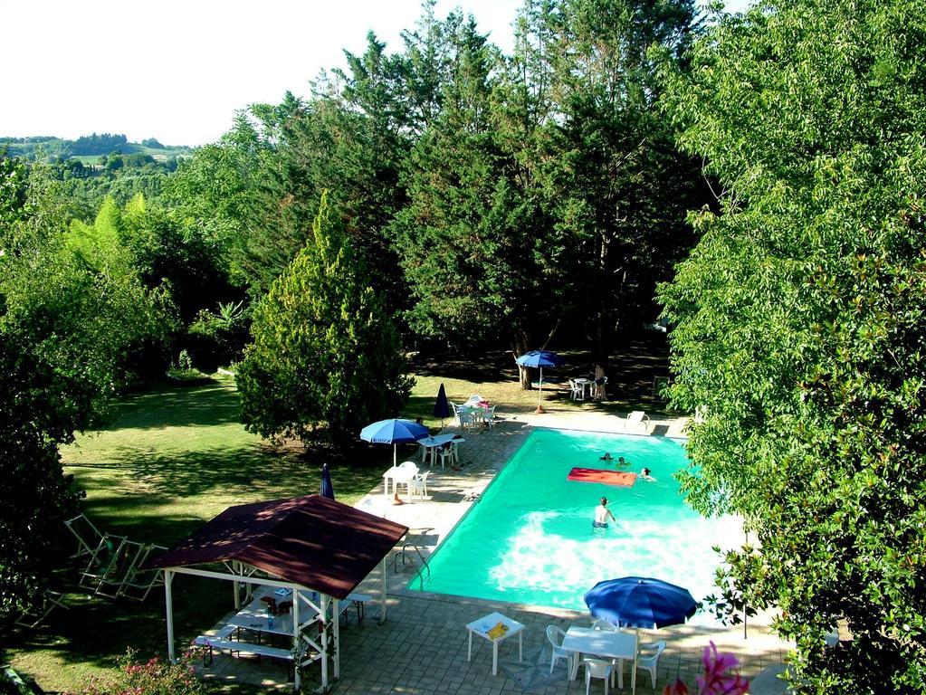 Aparthotel La Francigena *